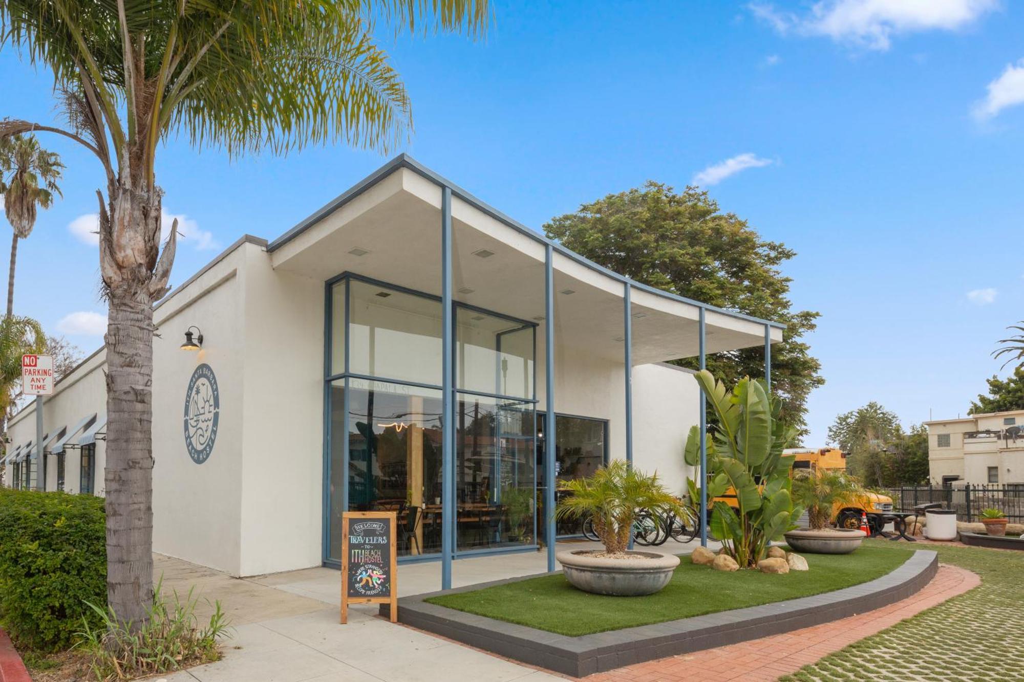 Ith Santa Barbara Beach Hostel Exterior photo