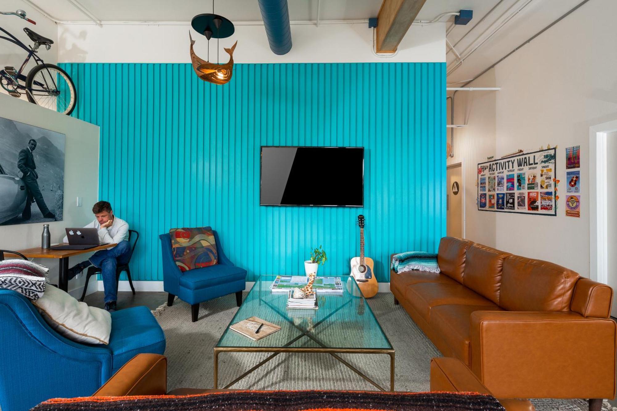 Ith Santa Barbara Beach Hostel Exterior photo