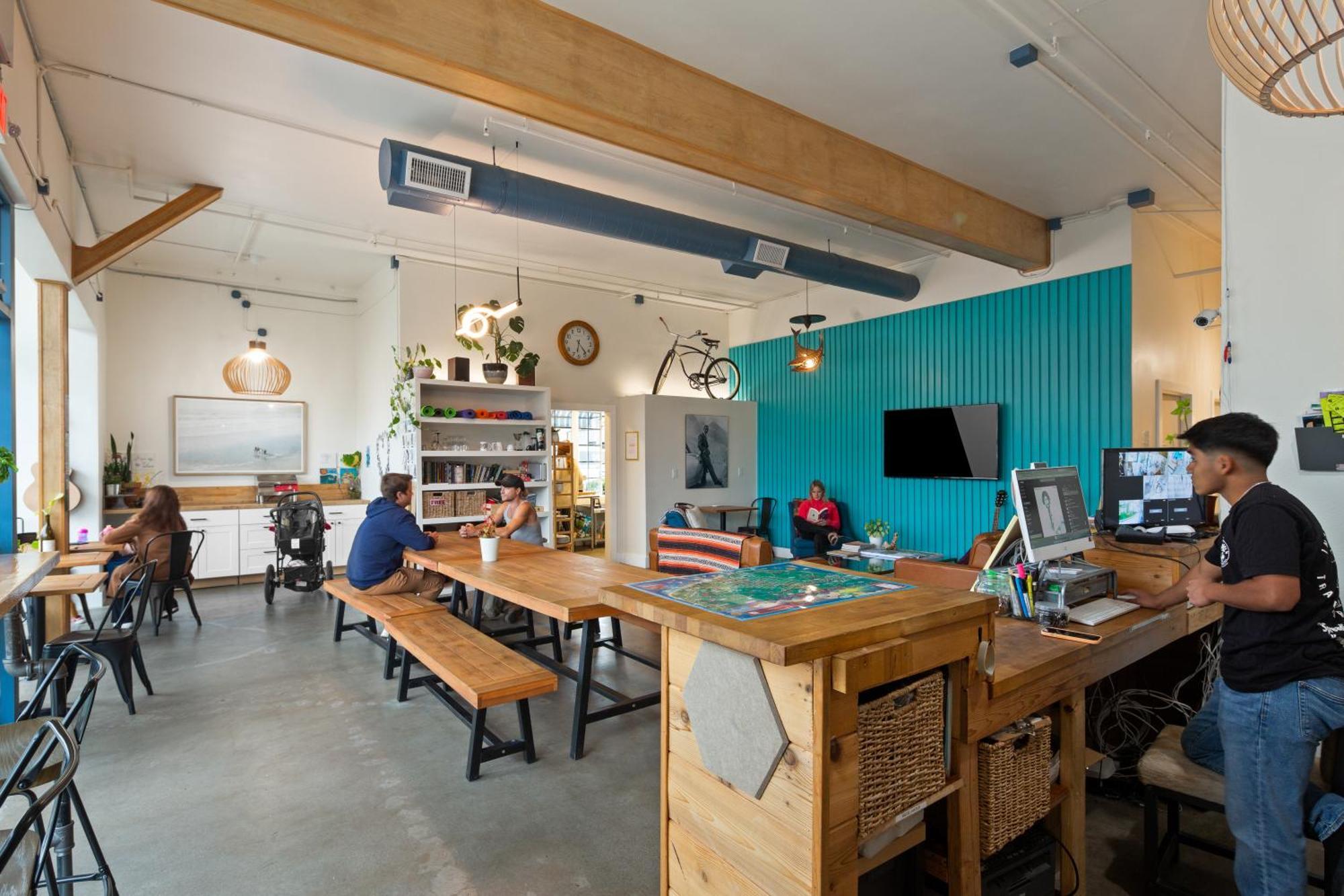 Ith Santa Barbara Beach Hostel Exterior photo