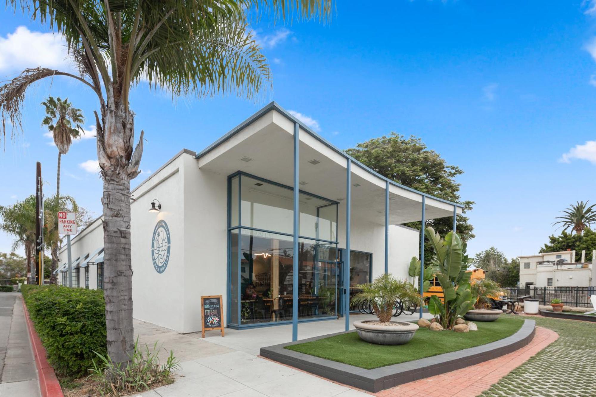 Ith Santa Barbara Beach Hostel Exterior photo