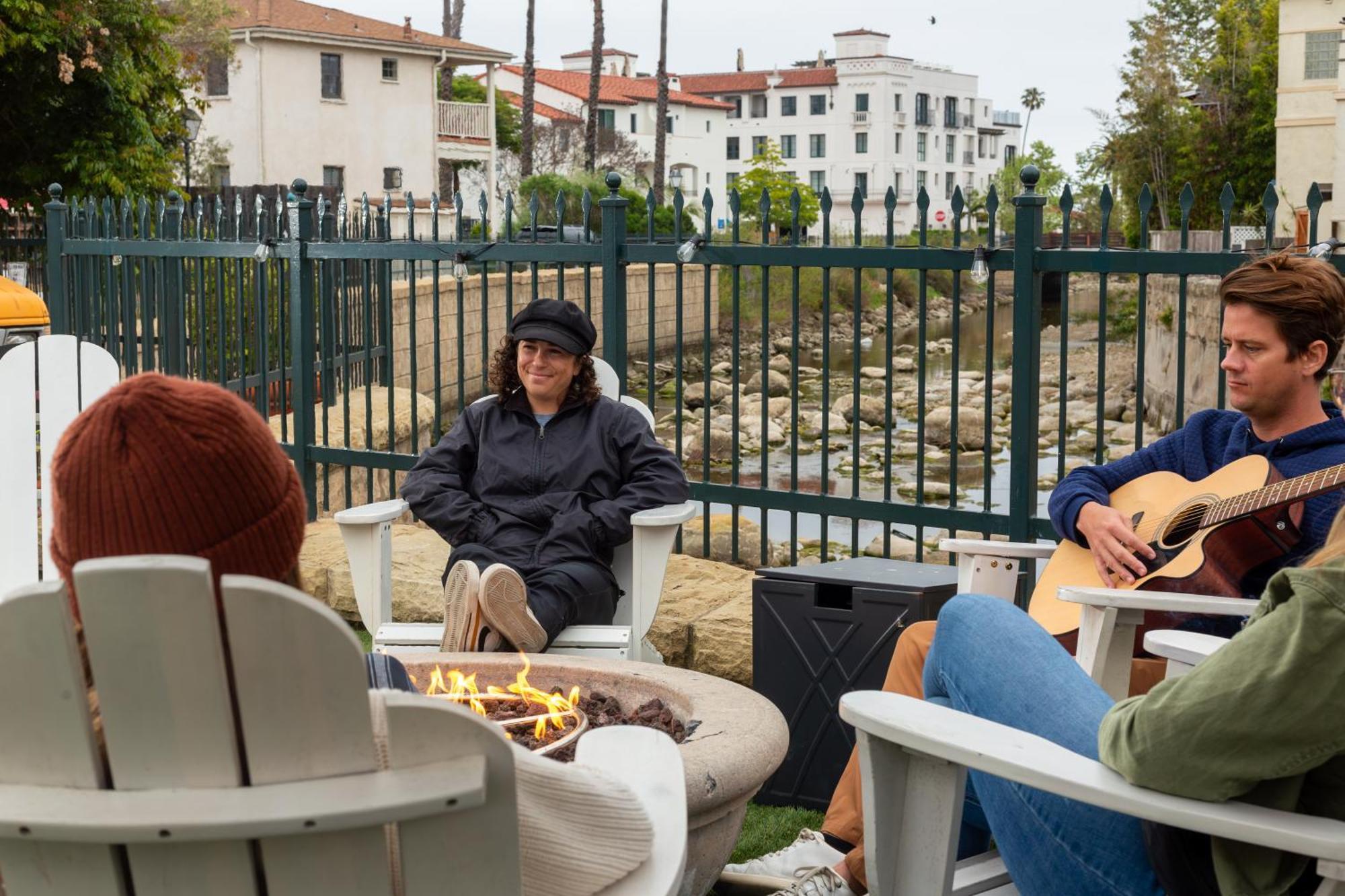 Ith Santa Barbara Beach Hostel Exterior photo
